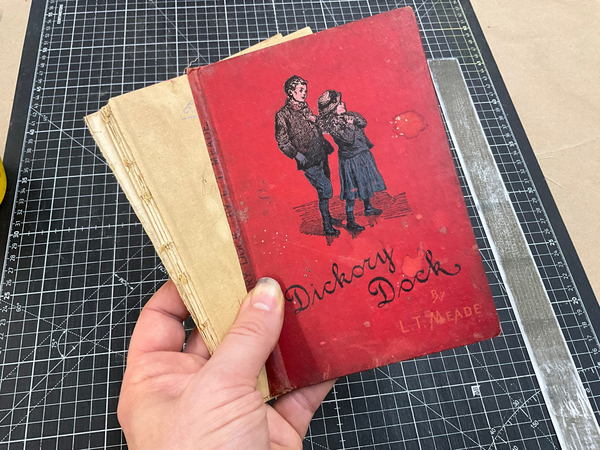 Event image THE DECONSTRUCTED BOOK